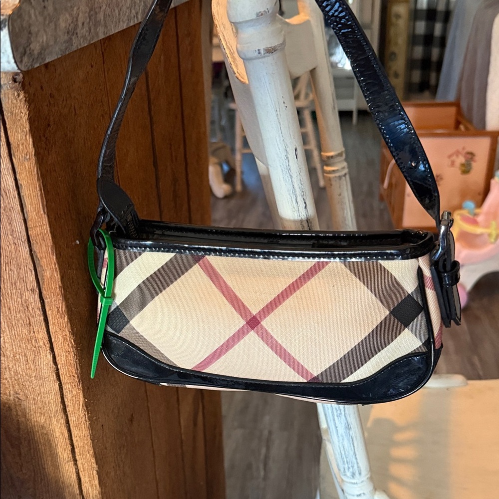Burberry Black and Tan Shoulder Bag